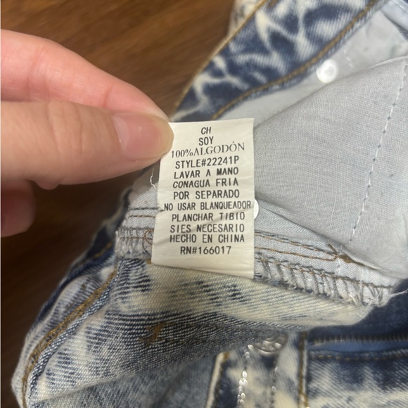 Blue B Rhinestone Striped Shorts NWT - Picture 8 of 9